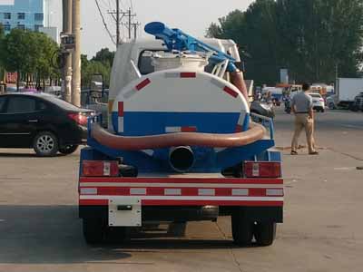2.3方凱馬吸糞車_小型抽糞車_藍(lán)牌沼液掏糞車_CLW5040GXEK5型吸糞車