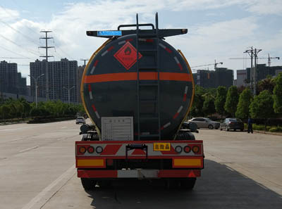 37.3方二甲苯運輸車_32.3噸化工液體運輸車_CLW9402GRYB型易燃液體罐式運輸半掛車
